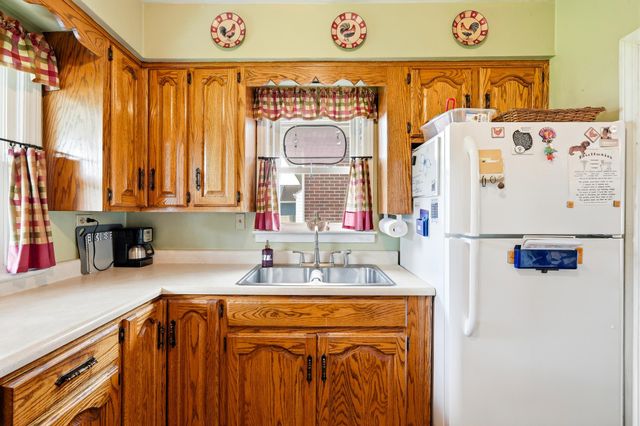 3037 Hughes Street, Huntington, WV 25704