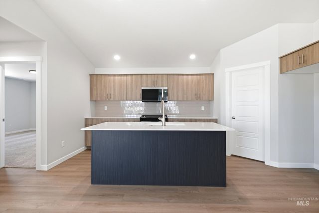 7301 W Newtown Dr, Eagle, ID 83616