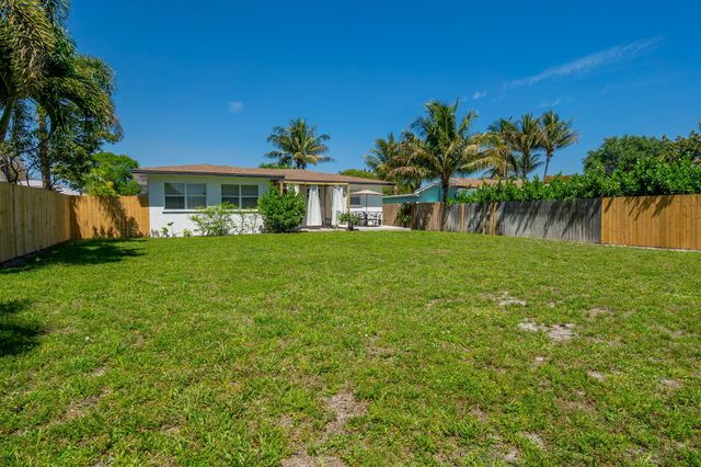 246 NE 14th Street, Delray Beach, FL 33444