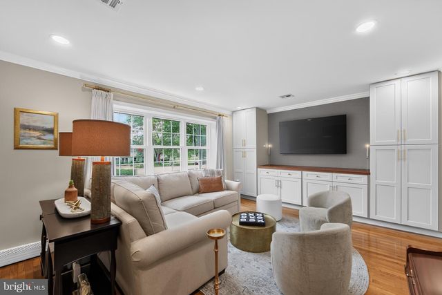 75 HAWTHORNE LN, Phoenixville, PA 19460