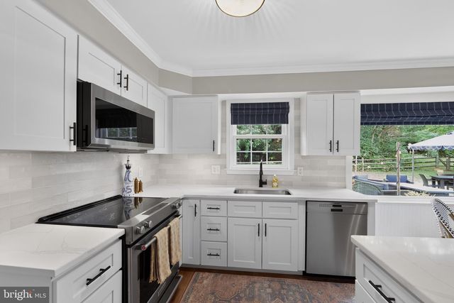 75 HAWTHORNE LN, Phoenixville, PA 19460