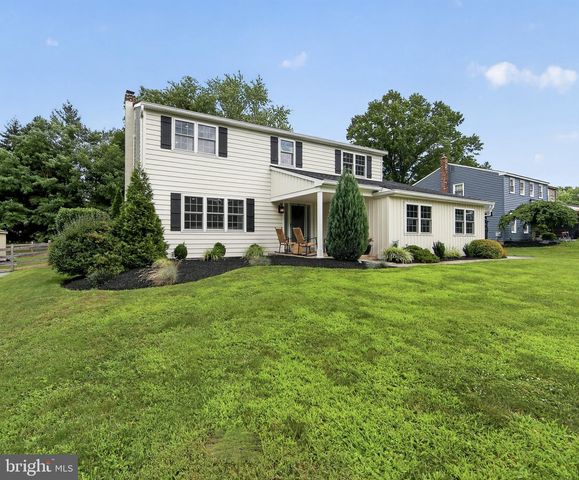 75 HAWTHORNE LN, Phoenixville, PA 19460