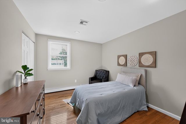 75 HAWTHORNE LN, Phoenixville, PA 19460