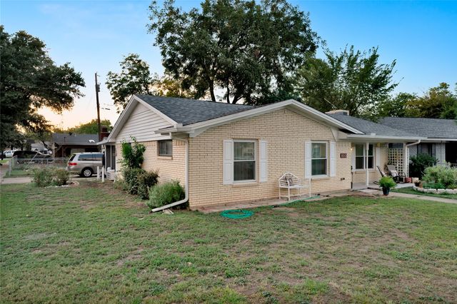800 Patricia Street, Irving, TX 75060