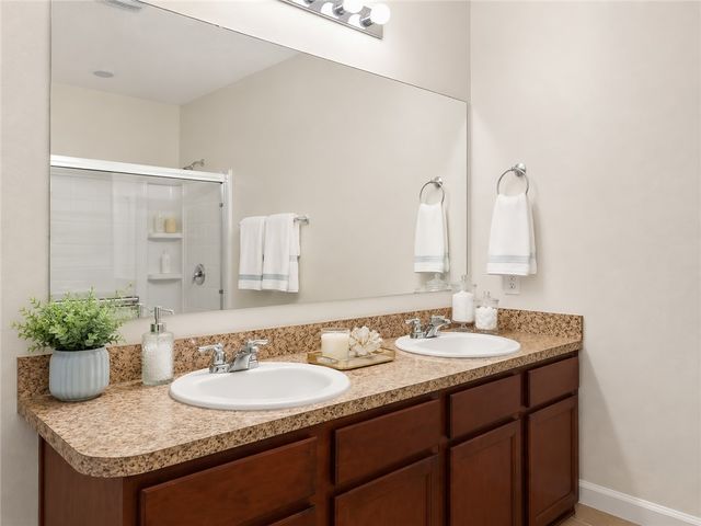 3330 Rockport Street SW, Vero Beach, FL 32968