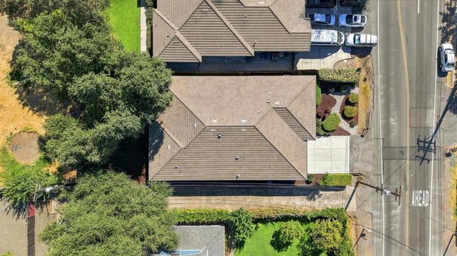 5027 Engle Rd, Carmichael, CA 95608