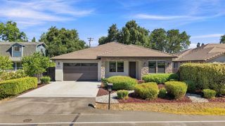 5027 Engle Rd, Carmichael, CA 95608