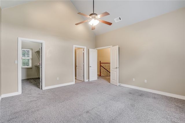 2712 S Everest Avenue, Rogers, AR 72758