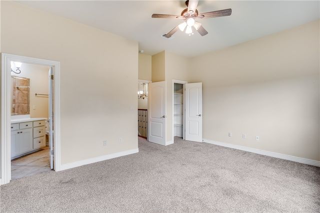 2712 S Everest Avenue, Rogers, AR 72758