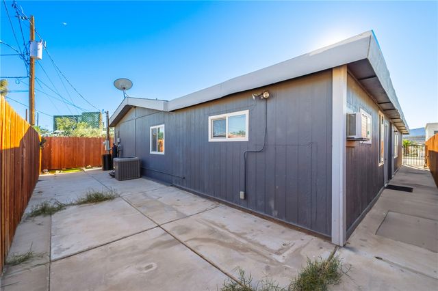 2403 Castle Rock Circle, Bullhead City, AZ 86442