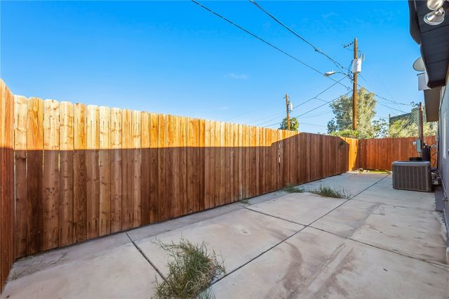 2403 Castle Rock Circle, Bullhead City, AZ 86442