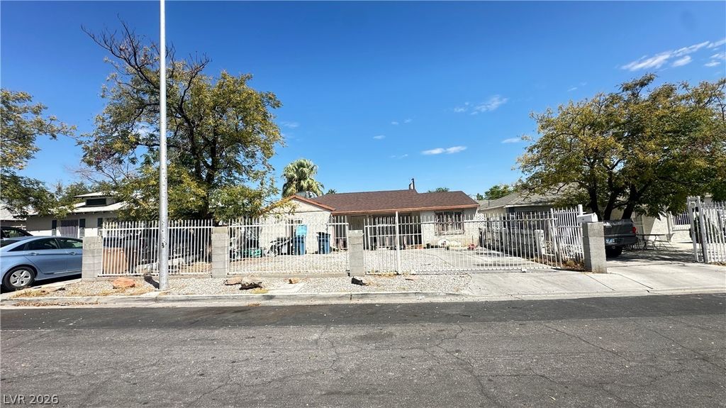 2117 Elm Avenue, Las Vegas, NV 89101