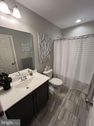 4475 WILD ORCHID LN, Enola, PA 17025