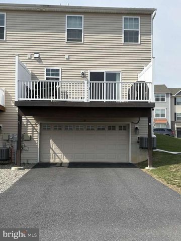 4475 WILD ORCHID LN, Enola, PA 17025