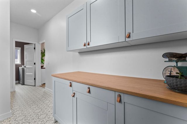 20391 Greengate Court, Lakeville, MN 55044