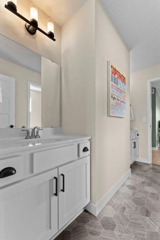 20391 Greengate Court, Lakeville, MN 55044