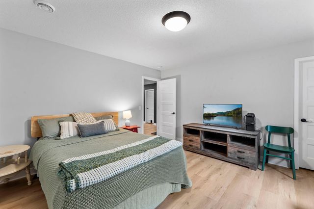 20391 Greengate Court, Lakeville, MN 55044