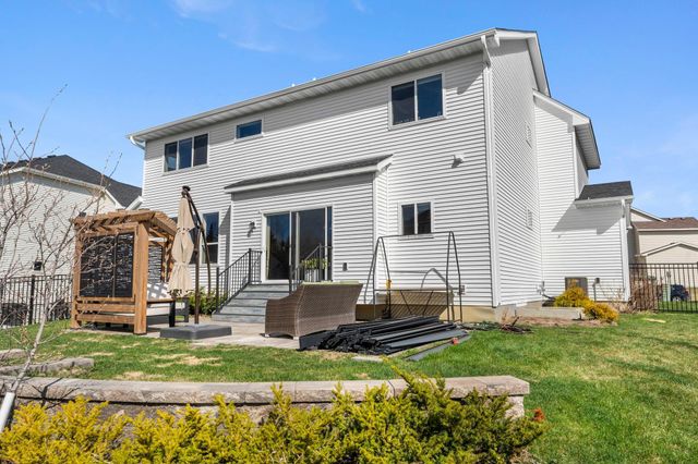 20391 Greengate Court, Lakeville, MN 55044