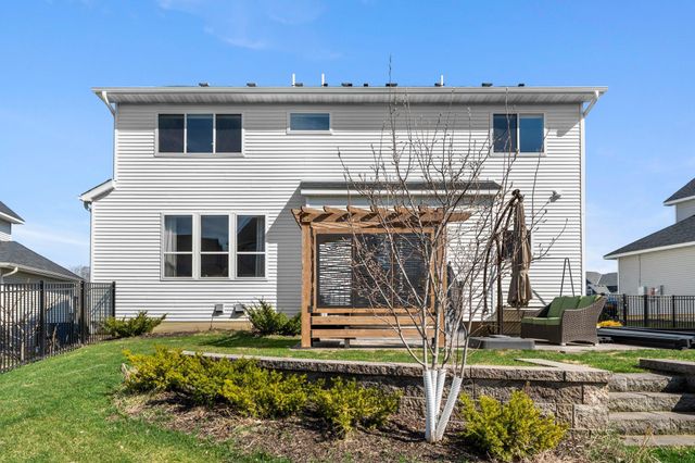 20391 Greengate Court, Lakeville, MN 55044