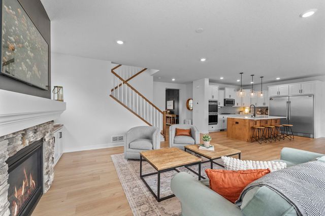 20391 Greengate Court, Lakeville, MN 55044