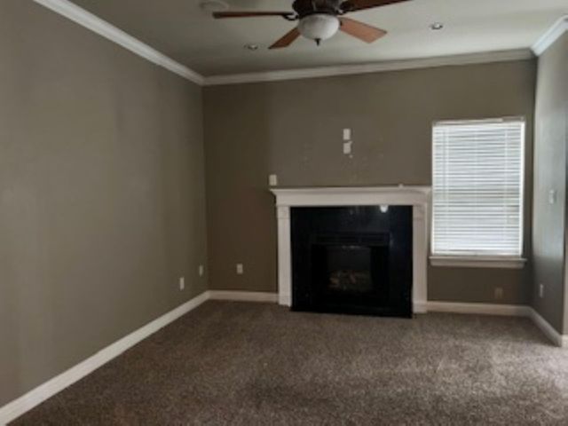 1433 Kipp Avenue, Kemah, TX 77565