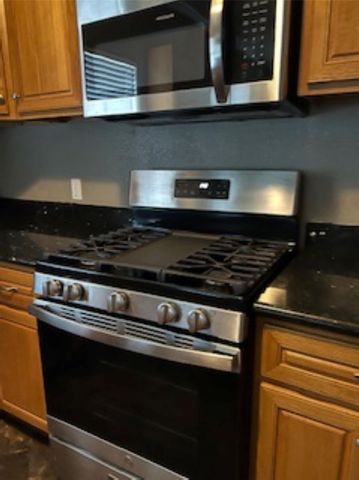 1433 Kipp Avenue, Kemah, TX 77565