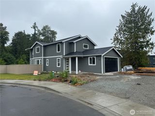 225 N 54th Place, Mount Vernon, WA 98273