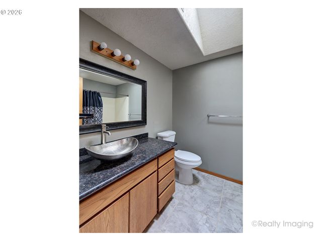 3012 Se 157TH Ave, Portland, OR 97236