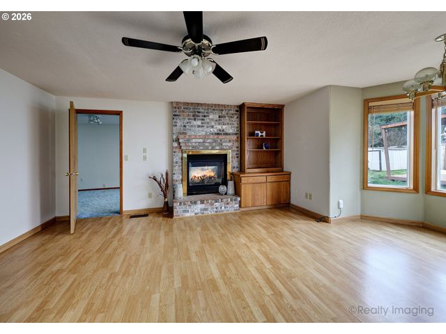 3012 Se 157TH Ave, Portland, OR 97236