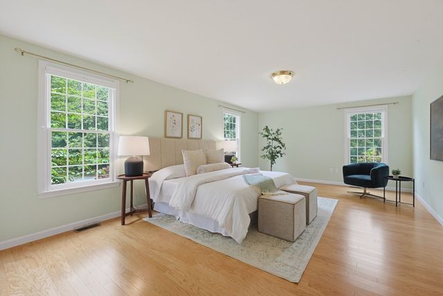 78 Duck Pond Dr, Groton, MA 01450