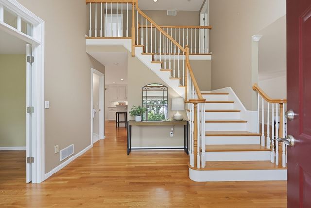 78 Duck Pond Dr, Groton, MA 01450