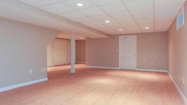 78 Duck Pond Dr, Groton, MA 01450