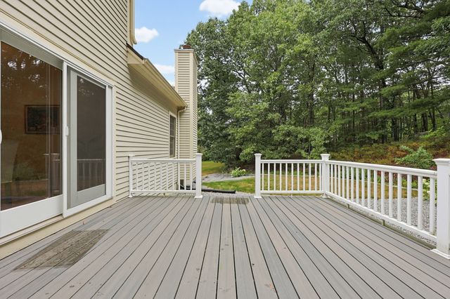 78 Duck Pond Dr, Groton, MA 01450