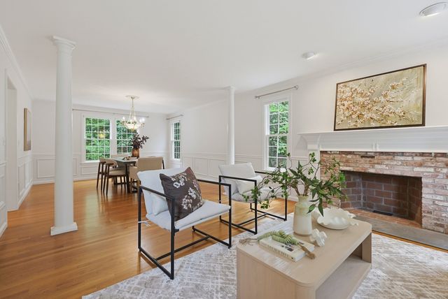 78 Duck Pond Dr, Groton, MA 01450