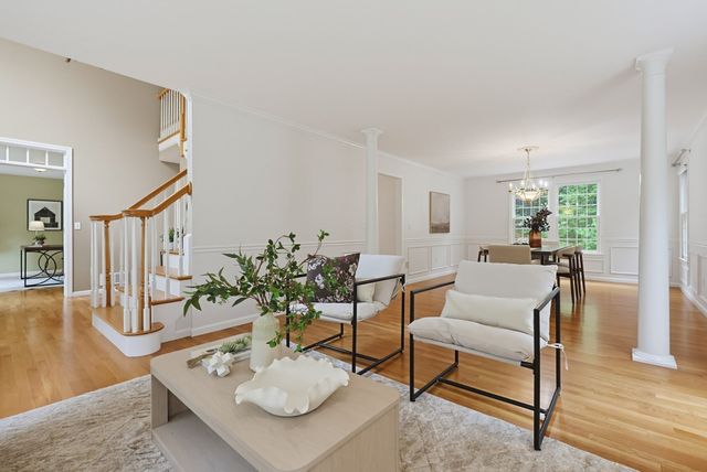 78 Duck Pond Dr, Groton, MA 01450