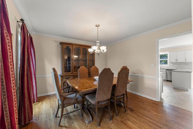 228 Winslow Court, Naperville, IL 60565