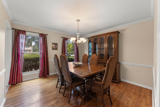 228 Winslow Court, Naperville, IL 60565