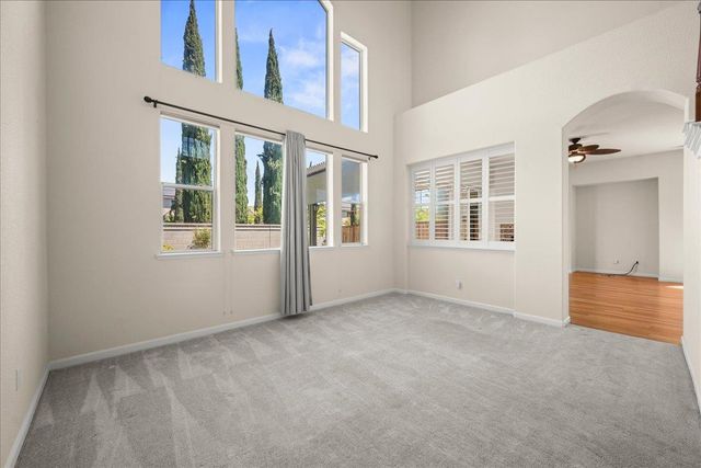 3212 Puerto Rico Rd, West Sacramento, CA 95691