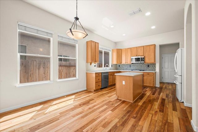 3212 Puerto Rico Rd, West Sacramento, CA 95691