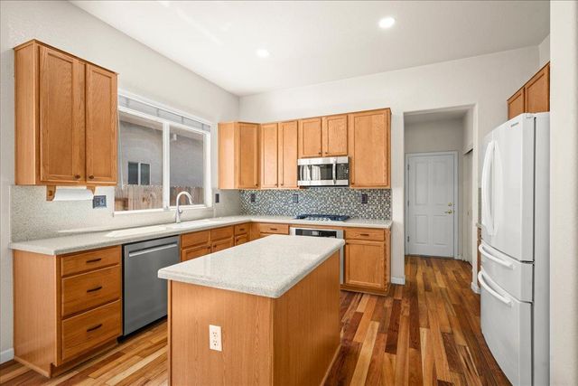 3212 Puerto Rico Rd, West Sacramento, CA 95691