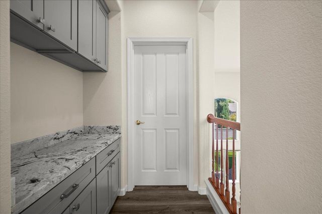 3212 Puerto Rico Rd, West Sacramento, CA 95691