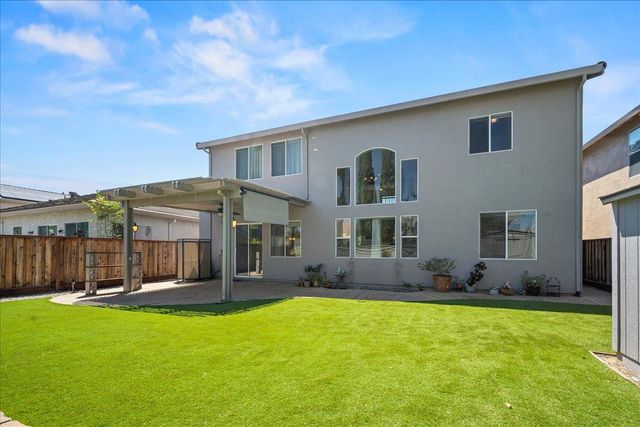 3212 Puerto Rico Rd, West Sacramento, CA 95691