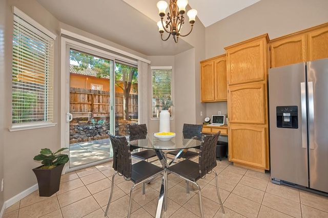 325 Leckenby Way, Folsom, CA 95630