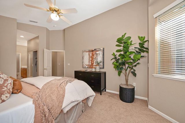 325 Leckenby Way, Folsom, CA 95630