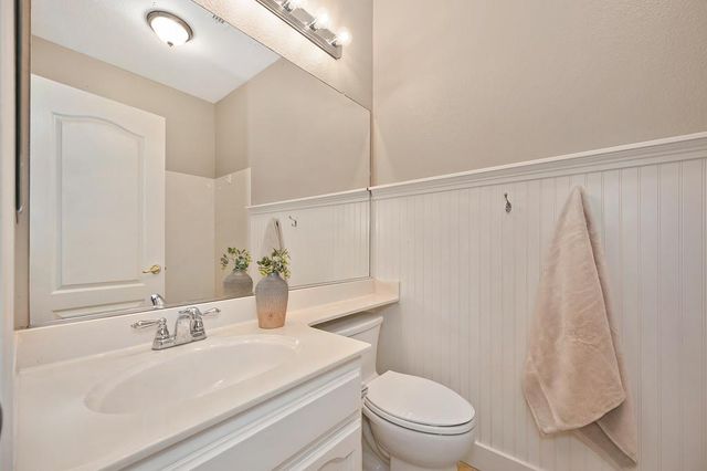 325 Leckenby Way, Folsom, CA 95630