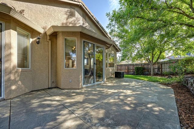325 Leckenby Way, Folsom, CA 95630