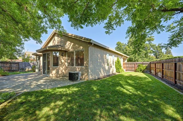 325 Leckenby Way, Folsom, CA 95630