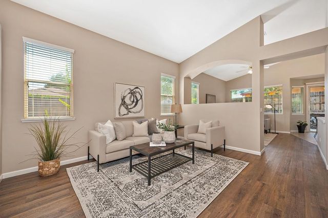 325 Leckenby Way, Folsom, CA 95630