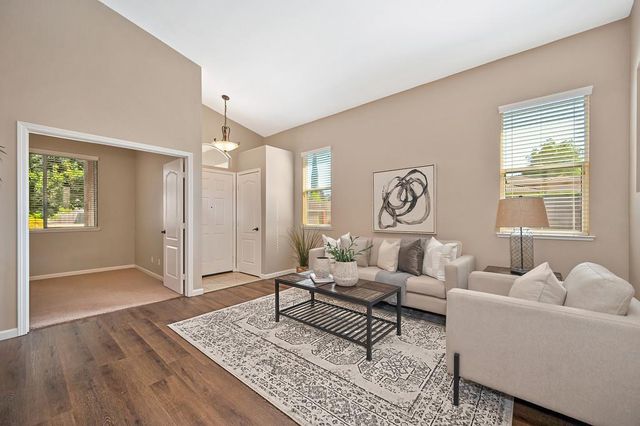 325 Leckenby Way, Folsom, CA 95630