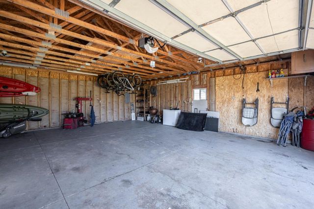 945 W Waterford AVENUE, Milwaukee, WI 53221